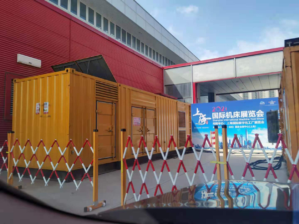 项城发电车出租-发电机无电压或电压太低怎么办？